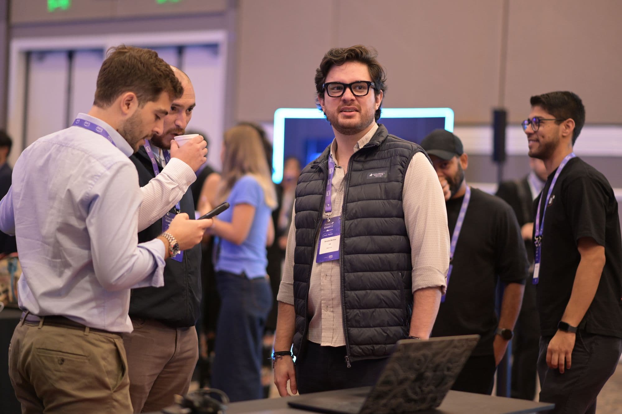Networking entre asistentes del Fintech Iberoamérica Summit durante Paraguay Tech Week 2026